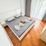 Palm Breeze Escape F52 Lägenhet