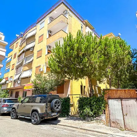 Palm Breeze Escape F52 * Durrës
