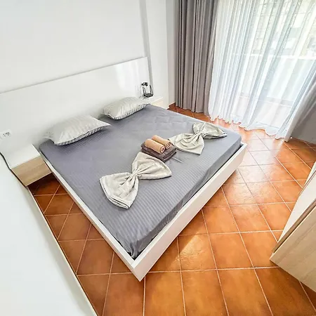 Palm Breeze Escape F52 Lejlighed